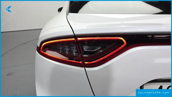 KIA STINGER 3.3 TURBO AWD