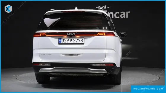 KIA CARNIVAL 9-SEATER SIGNATURE