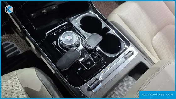 KIA CARNIVAL 9-SEATER SIGNATURE