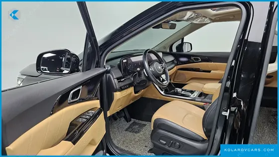 KIA CARNIVAL 7-SEATER SIGNATURE