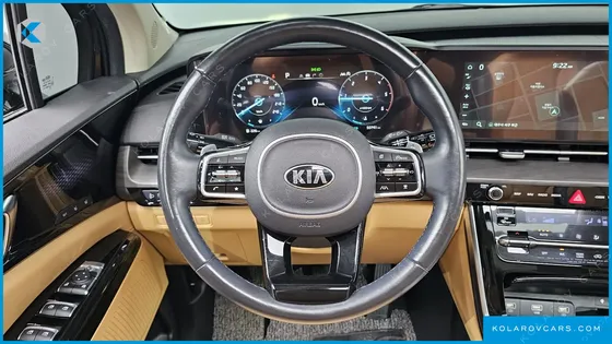 KIA CARNIVAL 7-SEATER SIGNATURE