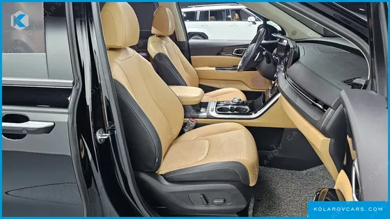 KIA CARNIVAL 7-SEATER SIGNATURE