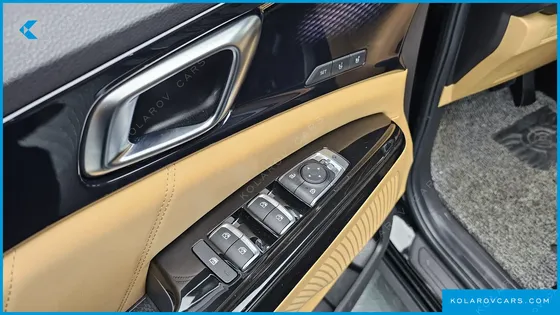 KIA CARNIVAL 7-SEATER SIGNATURE