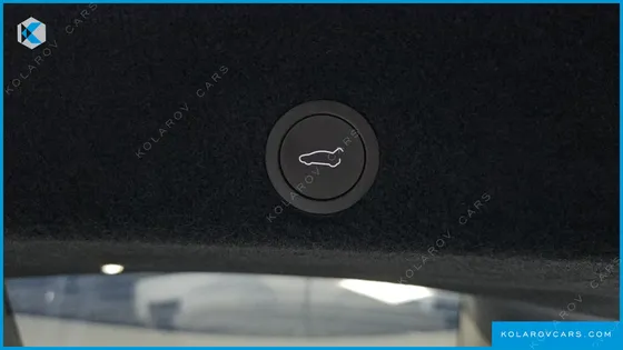 TESLA MODEL Y L LONG RANGE AWD