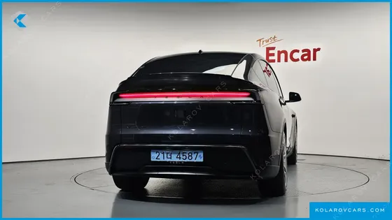 TESLA MODEL Y L LONG RANGE AWD