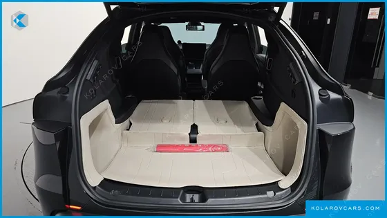 TESLA MODEL Y L LONG RANGE AWD