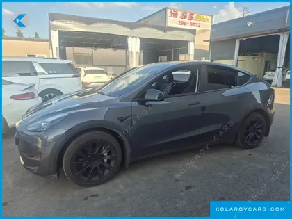 TESLA MODEL Y LONG RANGE AWD