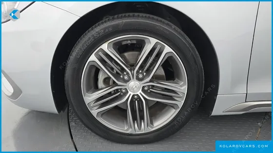 HYUNDAI GRANDEUR 2.4 EXCLUSIVE
