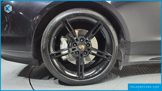 PORSCHE TAYCAN TURBO