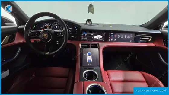 PORSCHE TAYCAN TURBO