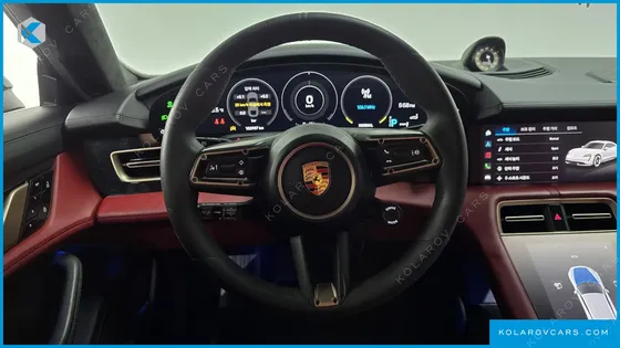PORSCHE TAYCAN TURBO