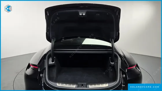 PORSCHE TAYCAN TURBO