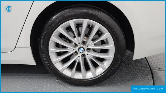 BMW 5 SERIES 520I LUXURY