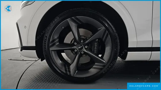 GENESIS GV70 2.5T GASOLINE 2WD