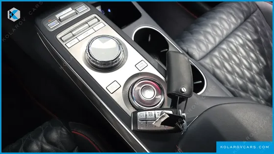 GENESIS GV70 2.5T GASOLINE 2WD