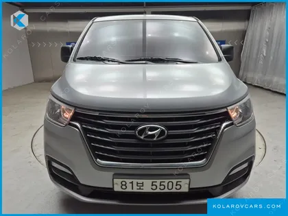 HYUNDAI STAREX VAN 5-SEATER