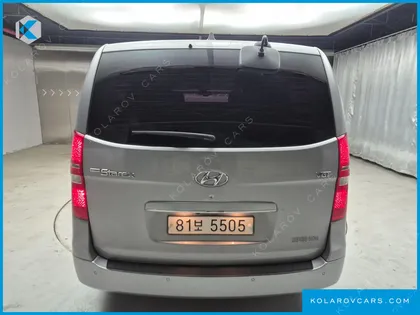 HYUNDAI STAREX VAN 5-SEATER