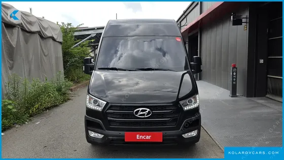 HYUNDAI SOLATI 15-SEATER