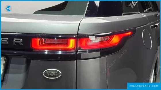 LAND ROVER RANGE ROVER VELAR 3.0 D300 R-DYNAMIC SE