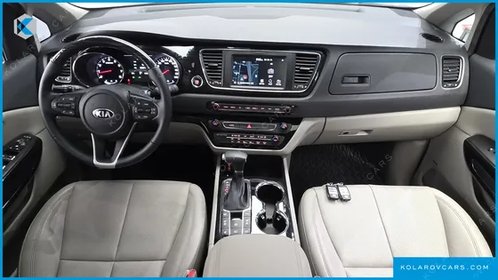 KIA CARNIVAL GASOLINE 7-SEATER LIMOUSINE