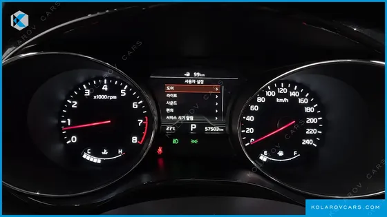 KIA CARNIVAL GASOLINE 7-SEATER LIMOUSINE