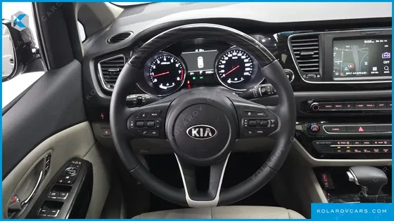 KIA CARNIVAL GASOLINE 7-SEATER LIMOUSINE