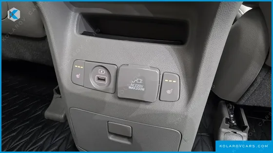 KIA CARNIVAL GASOLINE 7-SEATER LIMOUSINE