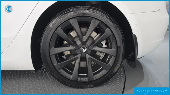 TESLA MODEL 3 LONG RANGE AWD