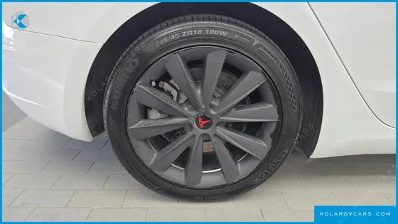 TESLA MODEL 3 LONG RANGE AWD