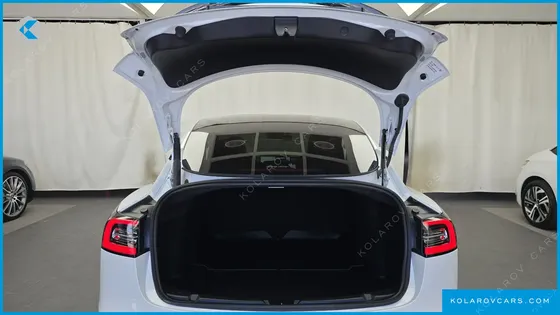 TESLA MODEL 3 LONG RANGE AWD