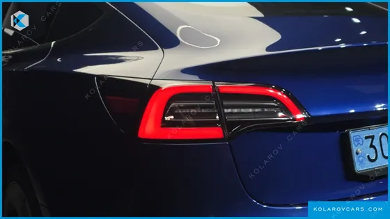 TESLA MODEL 3 STANDARD RANGE PLUE RWD