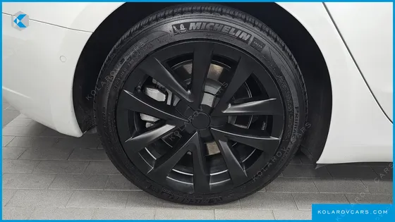 TESLA MODEL 3 LONG RANGE AWD