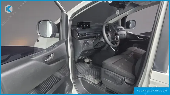 HYUNDAI STARIA CARGO 3-SEATER