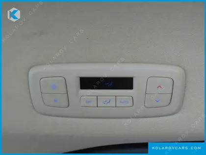 HYUNDAI STARIA 4WD TOURER 11-SEATER