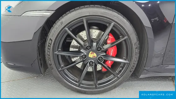 PORSCHE 911 CARRERA 4S