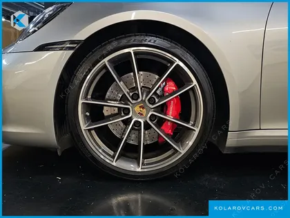PORSCHE 911 CARRERA 4S