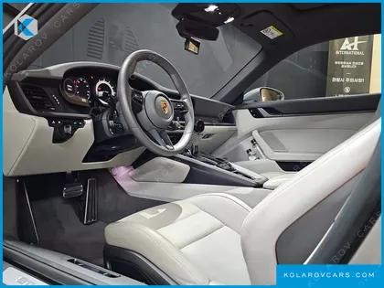 PORSCHE 911 CARRERA 4S