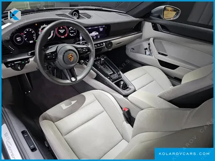 PORSCHE 911 CARRERA 4S