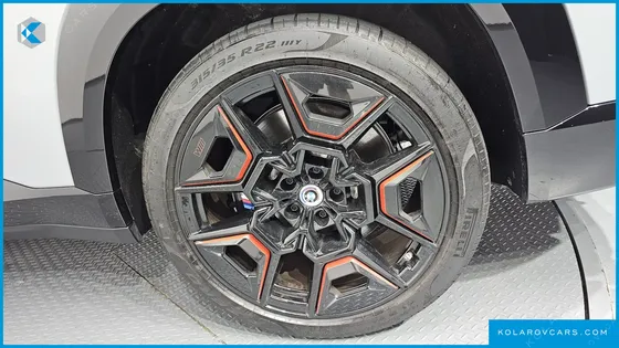 BMW XM 4.4 LABLE