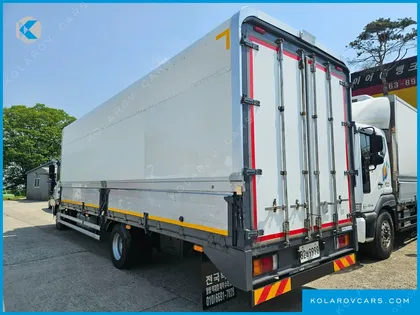 HYUNDAI MEGA TRUCK GOLD