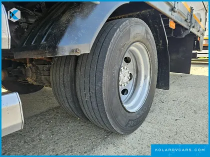 HYUNDAI MEGA TRUCK GOLD