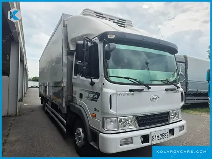 HYUNDAI MEGA TRUCK GOLD