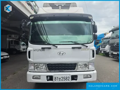 HYUNDAI MEGA TRUCK GOLD