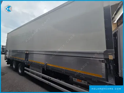 HYUNDAI MEGA TRUCK GOLD