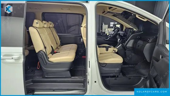 HYUNDAI STARIA TOURER 11-SEATER