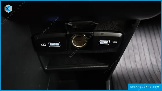 HYUNDAI STARIA TOURER 11-SEATER