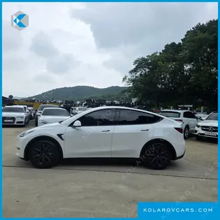 TESLA MODEL Y LONG RANGE AWD