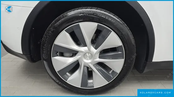 TESLA MODEL Y LONG RANGE AWD