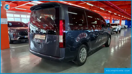 HYUNDAI STARIA TOURER 11-SEATER