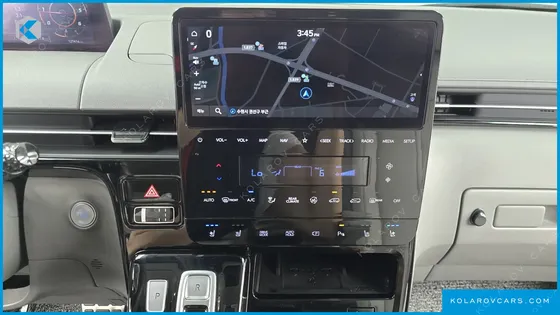 HYUNDAI STARIA 4WD LOUNGE 7-SEATER